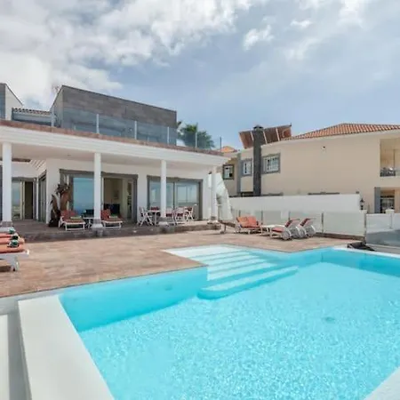 Readhostprofile&scan! Luxury 4-bedroom With Pool 아파트 앙티브