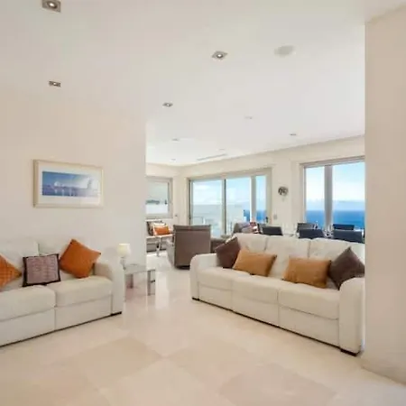 Apartment Readhostprofile&scan! Luxury 4-bedroom With Pool Antibes