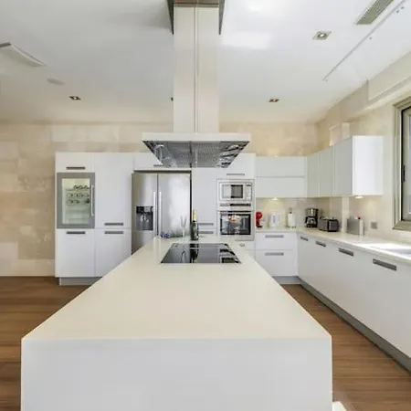 Readhostprofile&scan! Luxury 4-bedroom With Pool Antibes