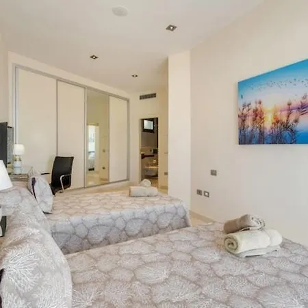 Readhostprofile&scan! Luxury 4-bedroom With Pool * Antibes